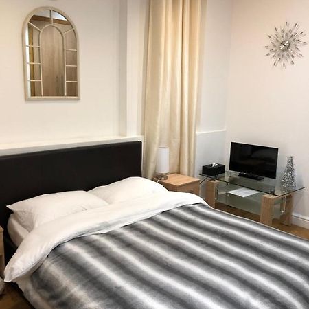 Modern Apartment In Twickenham Highstreet Exterior foto