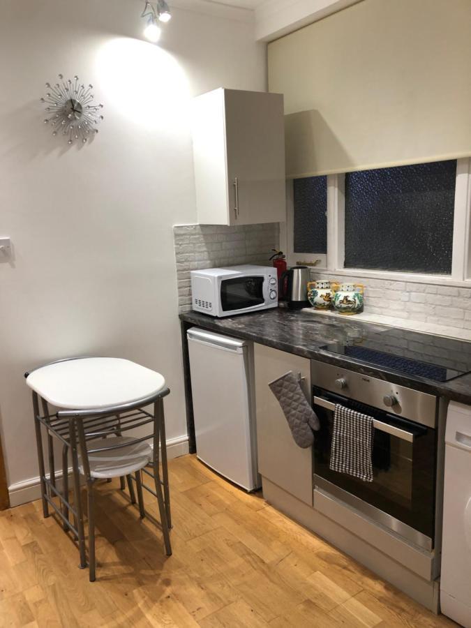 Modern Apartment In Twickenham Highstreet Exterior foto